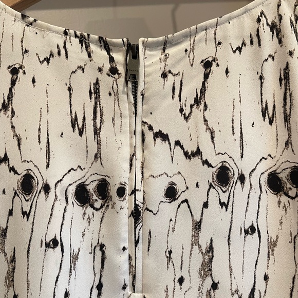 DKNYC SZ S White and Black Birch Bark Blouse! - Picture 7 of 14